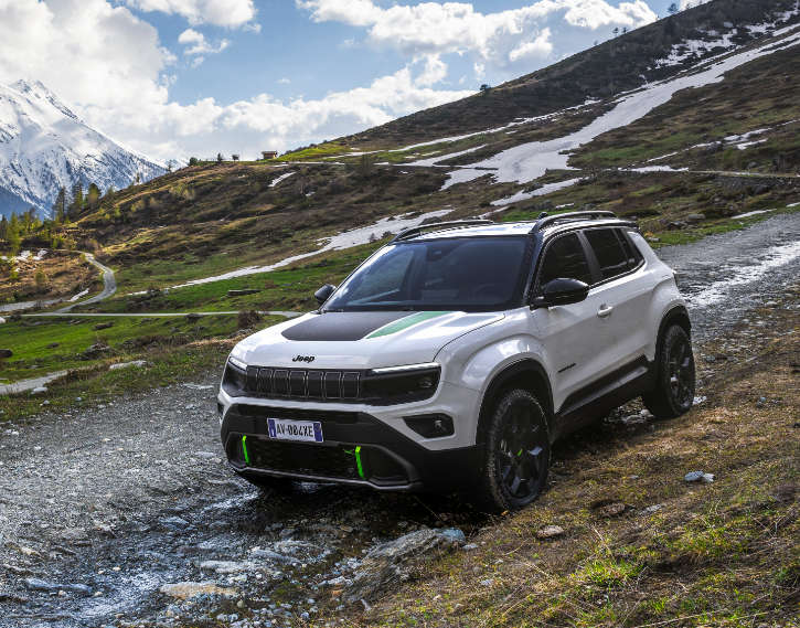 Jeep Avenger 4xe Hybrid, вигляд спереду