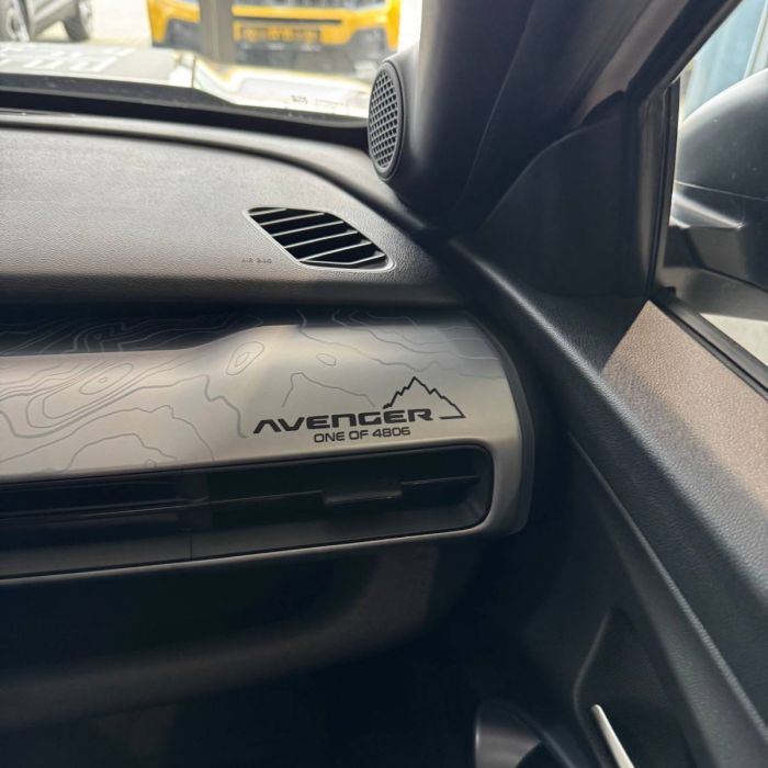 JEEP AVENGER 4xe North Face 1.2L e-Hybrid 136 к.с. АКПП-6 AWD