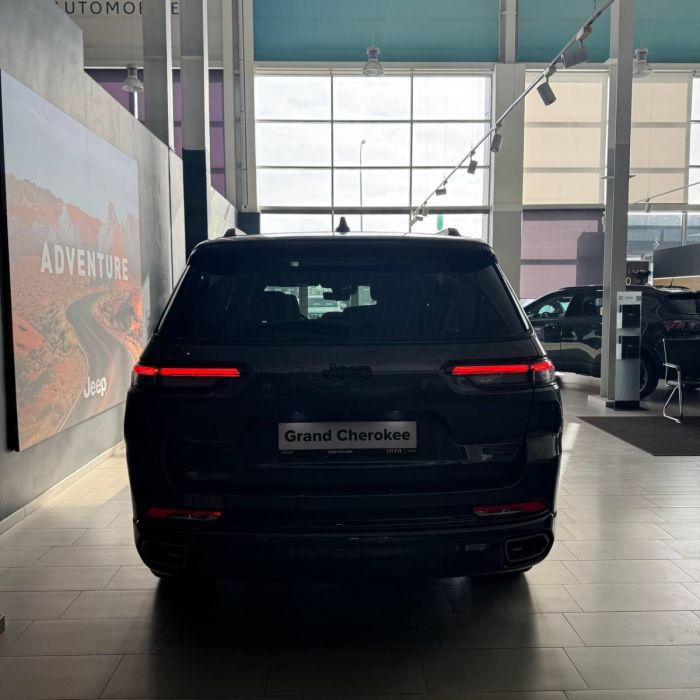 JEEP GRAND CHEROKEE 3.6 AT8 SUMMIT