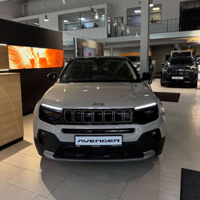 Jeep Avenger e-Hybrid 1,2 л АКПП-6 Summit