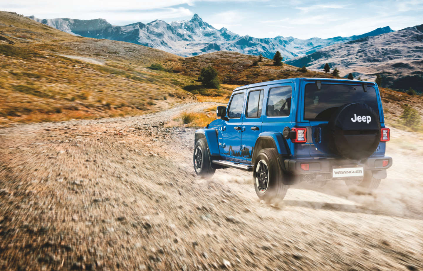 Jeep Wrangler, вигляд зверху вночі