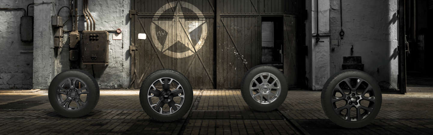 Чотири колеса в ангарі