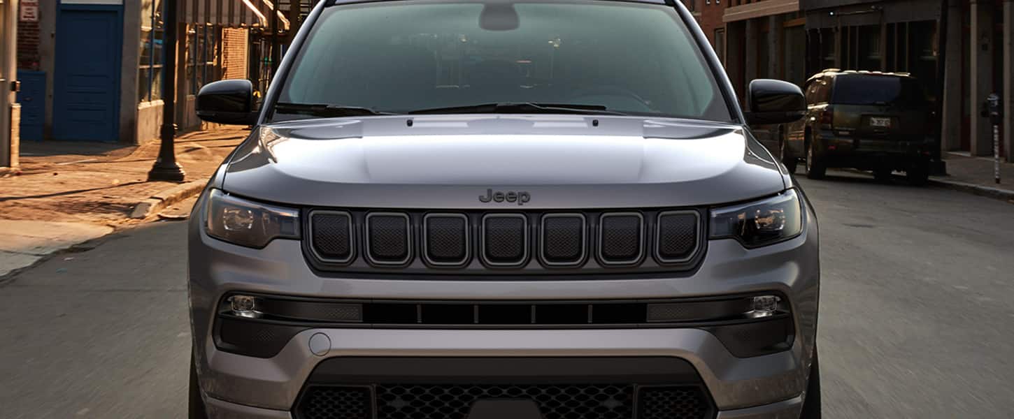 Jeep Compass, вигляд спереду вдень