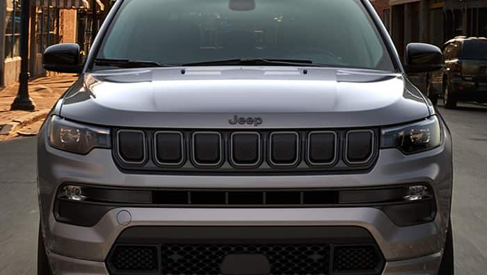Jeep Compass, вигляд спереду вдень